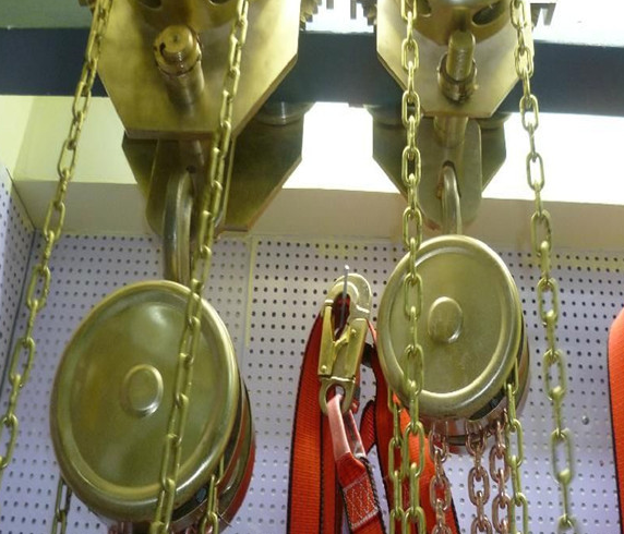 焦化廠拆卸進口閥時必須用防爆手拉葫蘆