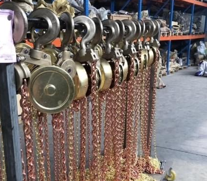 合格的防爆電動(dòng)葫蘆應(yīng)該滿足兩個(gè)方面的要求